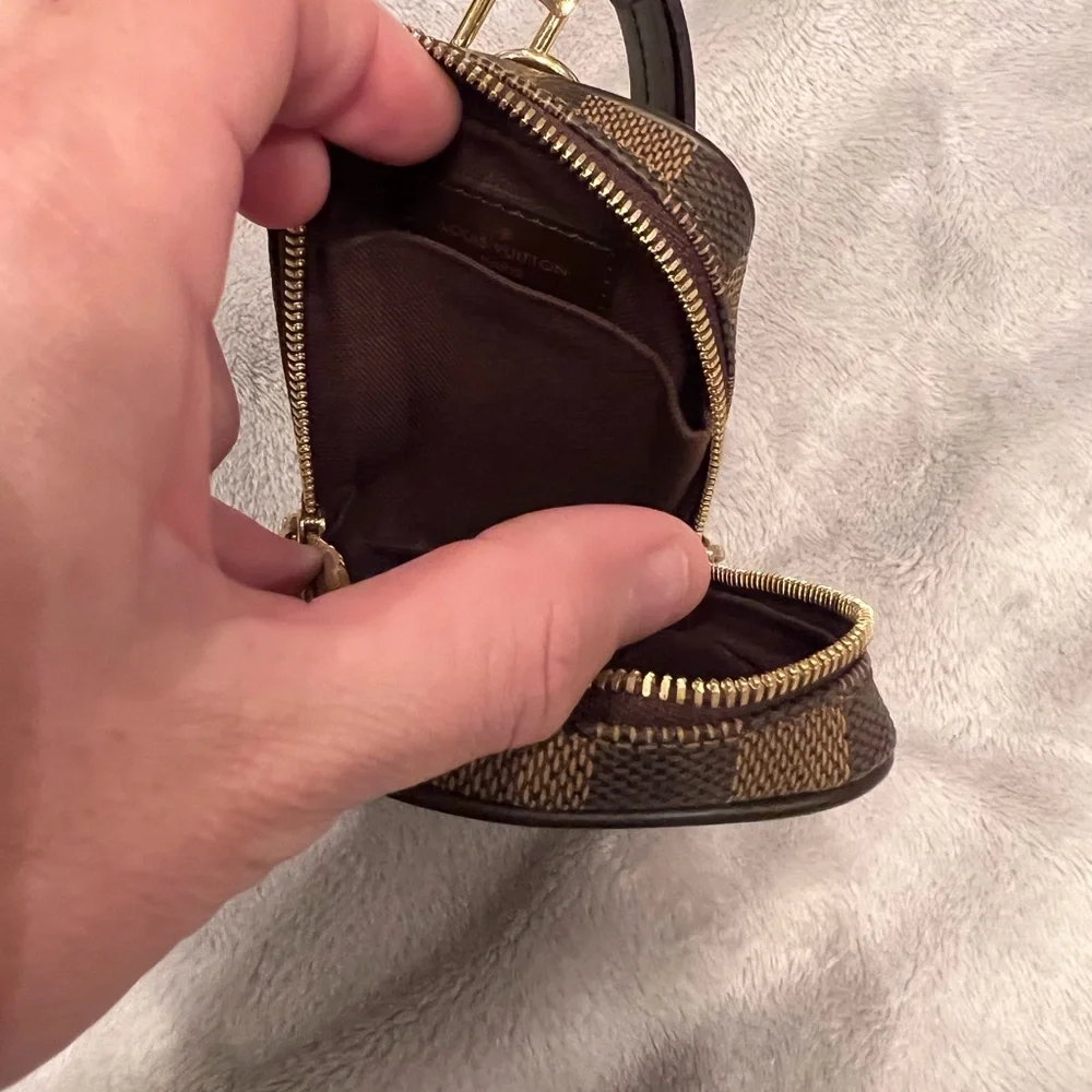 Sale! EUC Damier Ebene Etui Okapi Case PM - Picture 3 of 5